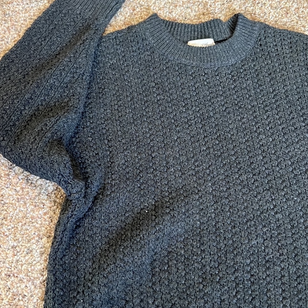 Universal Thread Grey Sweater - Picture 2 of 7